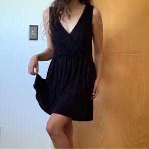 Forever 21 Black V-Neck Dress